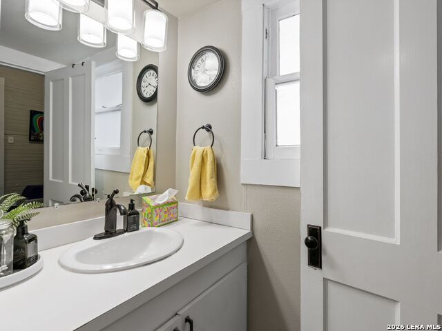 Image 12 of 25 For 412 Dallas Street