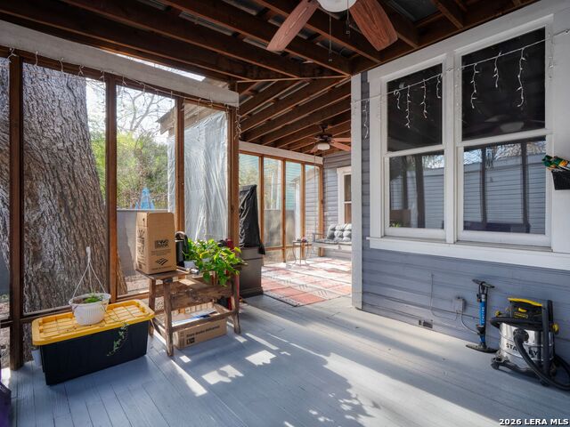 Image 15 of 25 For 412 Dallas Street