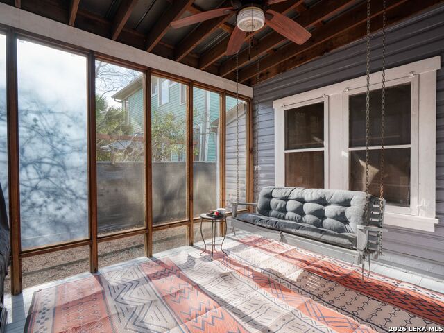 Image 16 of 25 For 412 Dallas Street