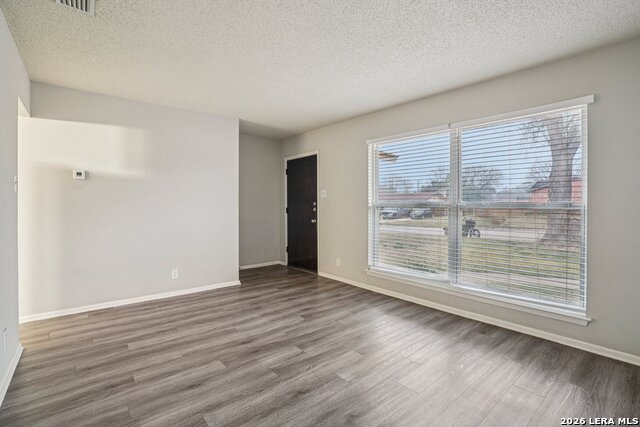 Image 6 of 37 For 318 Balboa Drive