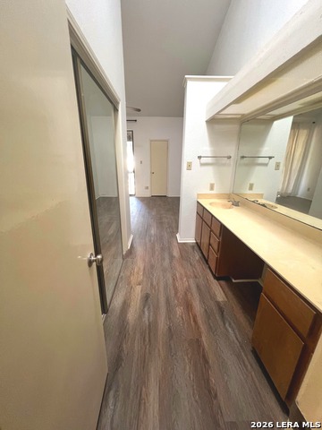 Image 8 of 11 For 11815 Vance Jackson  3107