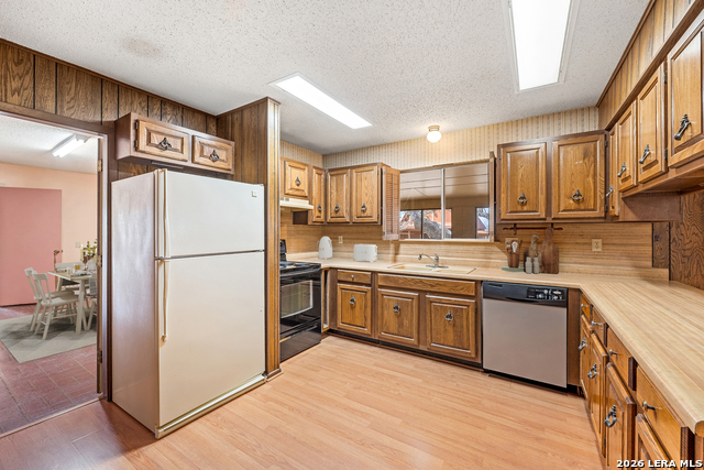 Image 9 of 48 For 1240 County Road 324