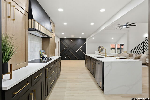 Image 10 of 49 For 13707 Bluffmont