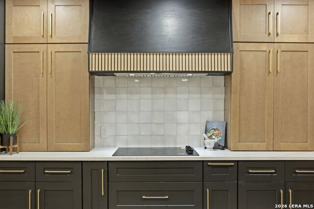 Image 14 of 49 For 13707 Bluffmont