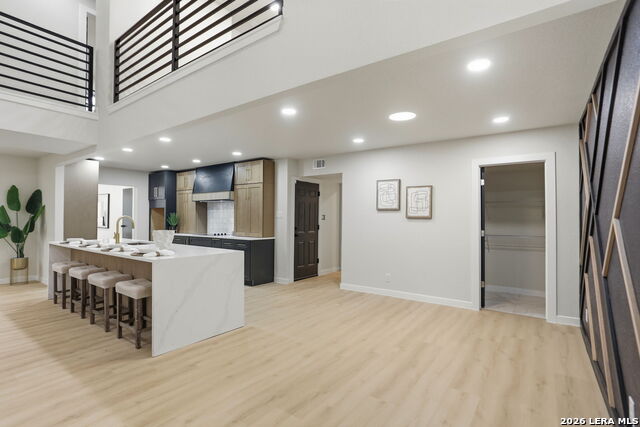 Image 21 of 49 For 13707 Bluffmont