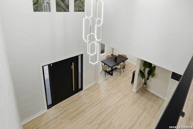 Image 31 of 49 For 13707 Bluffmont