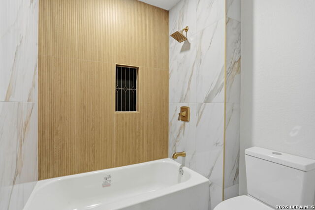 Image 42 of 49 For 13707 Bluffmont