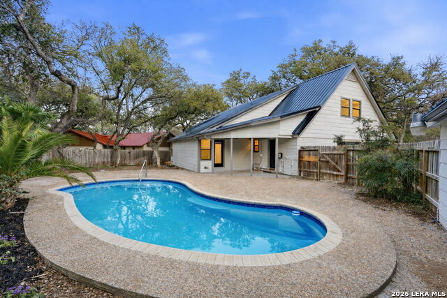 Image 45 of 49 For 13707 Bluffmont