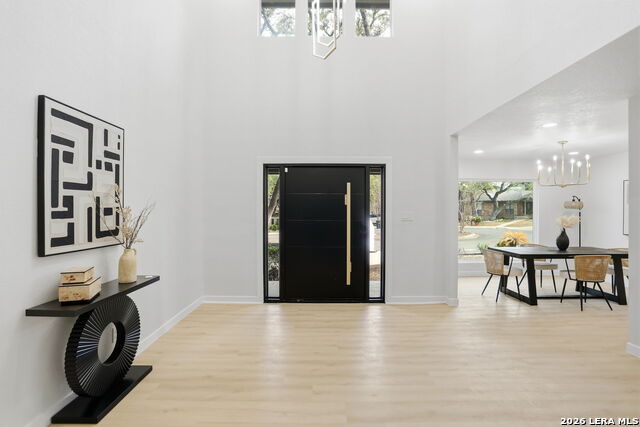 Image 7 of 49 For 13707 Bluffmont