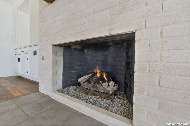 Image 14 of 47 For 6003 Brook Falls