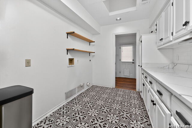 Image 19 of 47 For 6003 Brook Falls