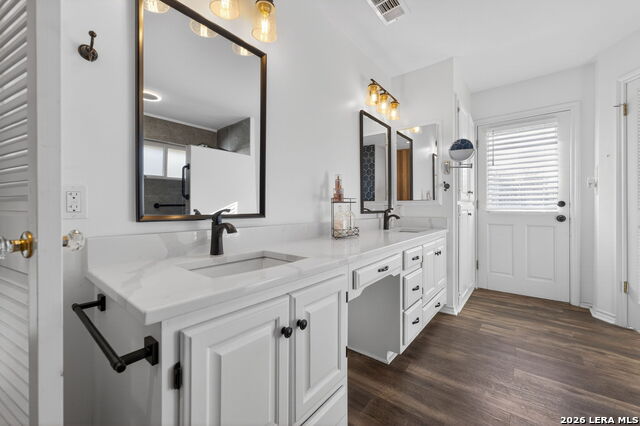 Image 29 of 47 For 6003 Brook Falls