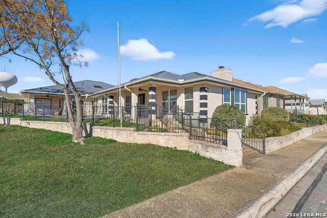 Image 4 of 47 For 6003 Brook Falls