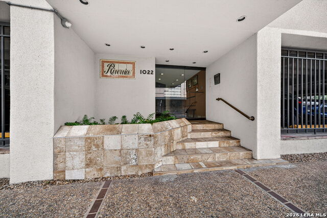 Image 24 of 24 For 1022 Navarro  404