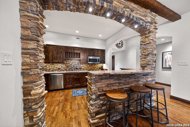 Image 4 of 24 For 1022 Navarro  404