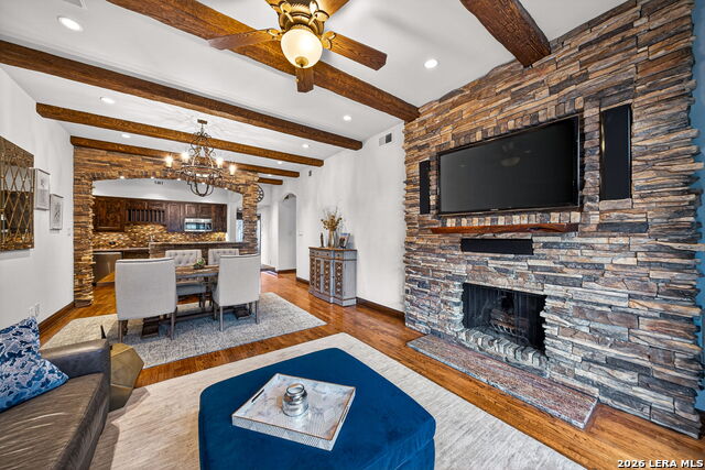 Image 9 of 24 For 1022 Navarro  404