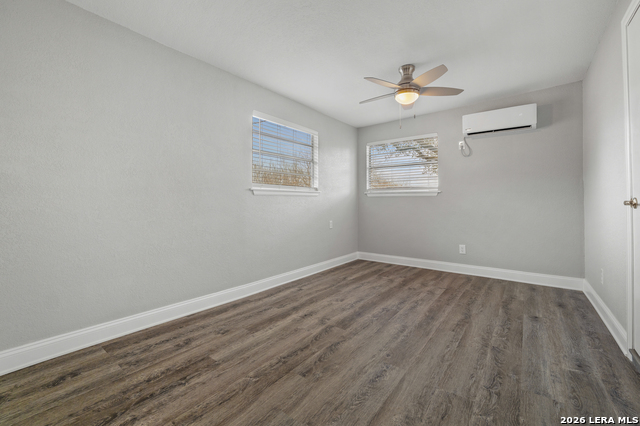 Image 12 of 20 For 502 22nd St.