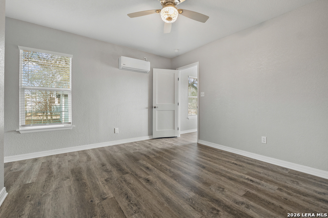 Image 15 of 20 For 502 22nd St.