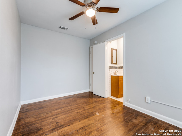 Image 15 of 24 For 130 Lemur  