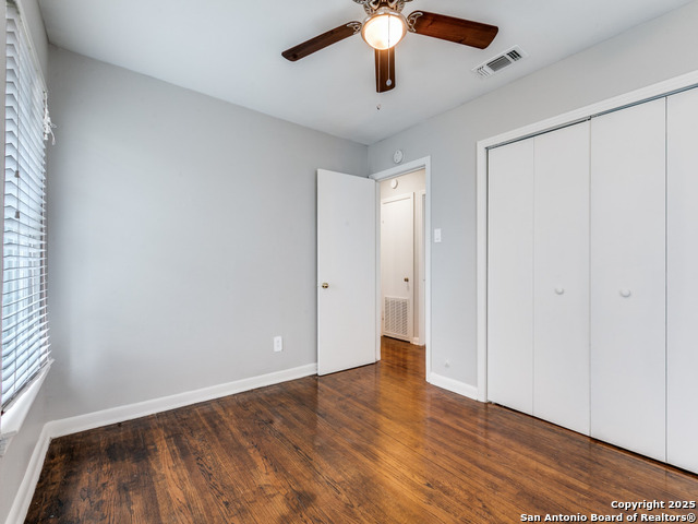 Image 18 of 24 For 130 Lemur  