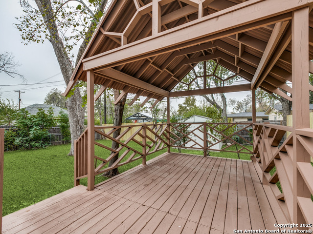 Image 24 of 24 For 130 Lemur  