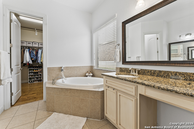 Image 17 of 56 For 28719 Howards Bull