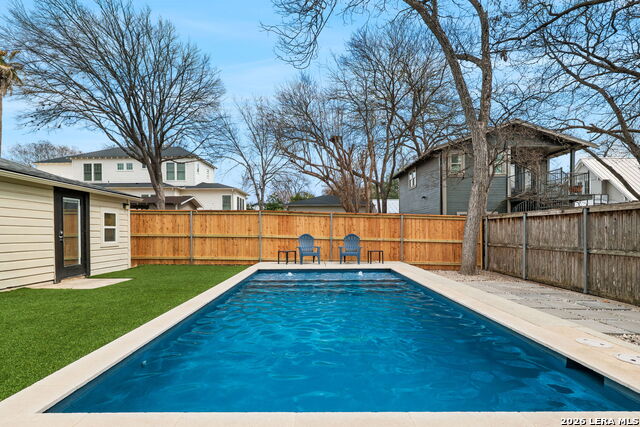 Image 21 of 32 For 220 Argo  