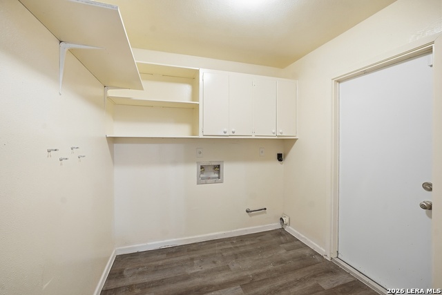 Image 14 of 16 For 10606 Millspring