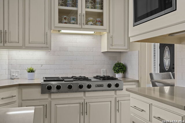 Image 24 of 59 For 3230 Roan Way