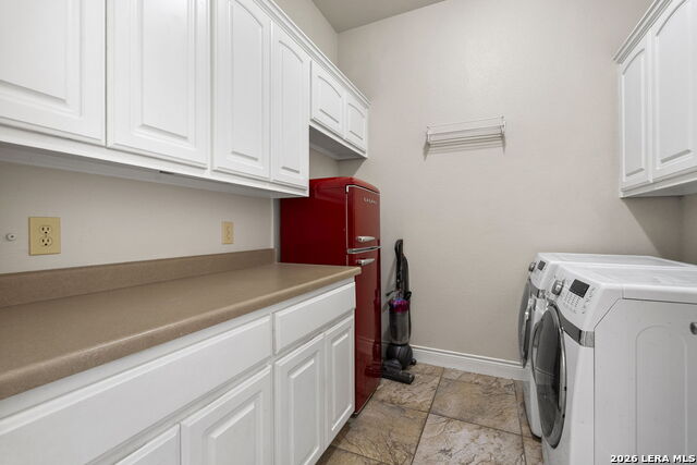 Image 32 of 59 For 3230 Roan Way