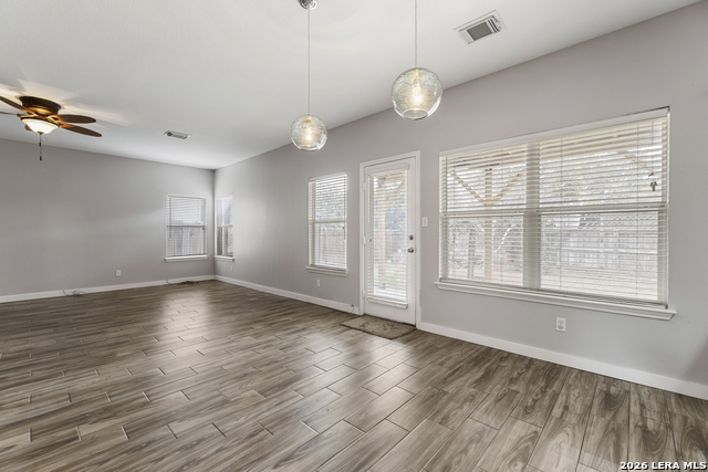 Image 11 of 36 For 15042 Stonetower