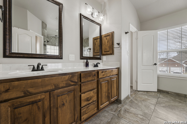 Image 23 of 36 For 15042 Stonetower