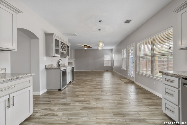 Image 9 of 36 For 15042 Stonetower