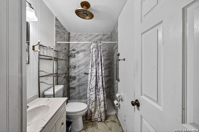 Image 18 of 27 For 155 Seacomber Pl