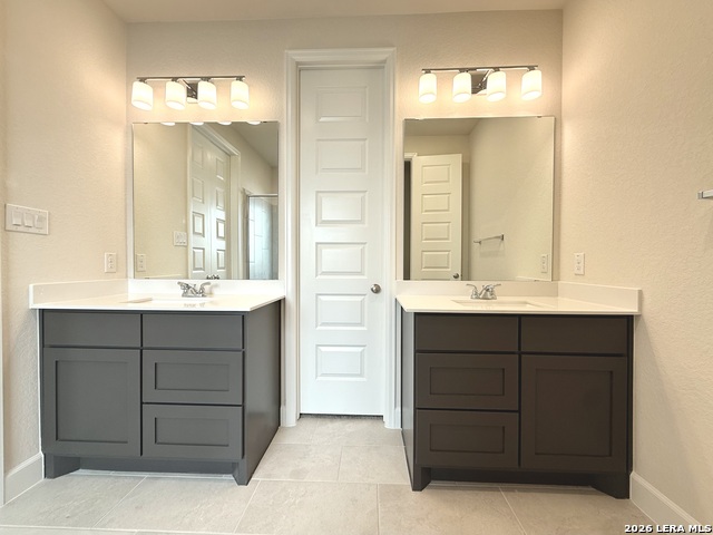 Image 25 of 35 For 431 Alexander