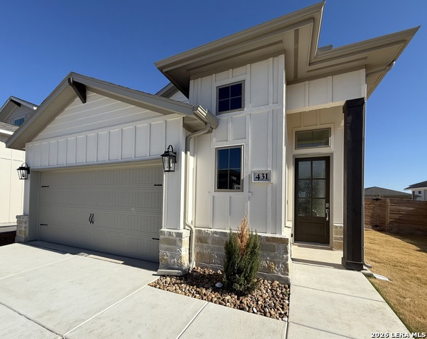 Image 3 of 35 For 431 Alexander