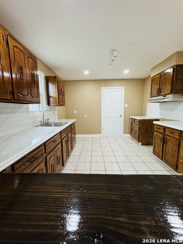 Image 15 of 46 For 634 San Joaquin N