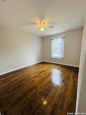 Image 17 of 46 For 634 San Joaquin N