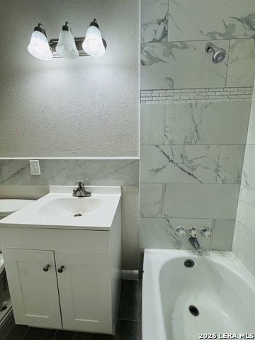 Image 25 of 46 For 634 San Joaquin N