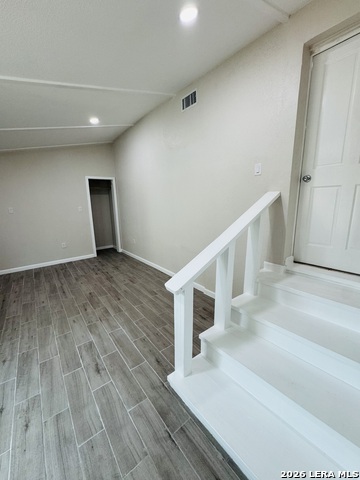 Image 37 of 46 For 634 San Joaquin N