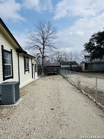 Image 39 of 46 For 634 San Joaquin N