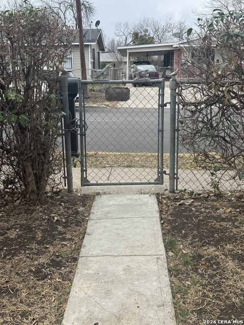 Image 42 of 46 For 634 San Joaquin N