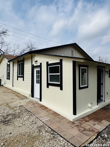 Image 43 of 46 For 634 San Joaquin N