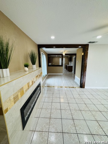 Image 6 of 46 For 634 San Joaquin N