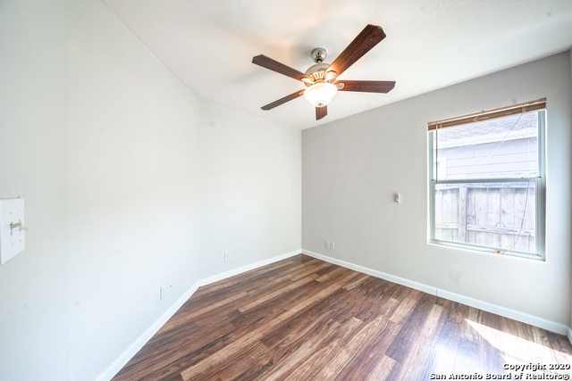 Image 15 of 19 For 7907 Mg Rd  