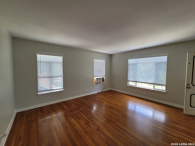 Image 28 of 30 For 340 Natalen  