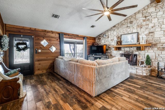 Image 4 of 18 For 3045 Rimrock