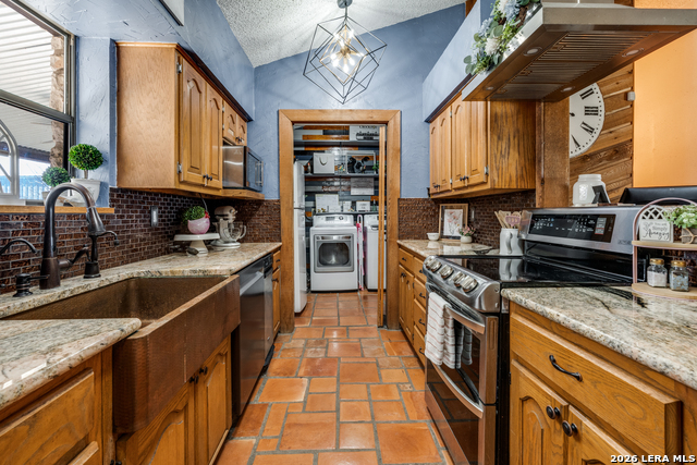 Image 8 of 18 For 3045 Rimrock