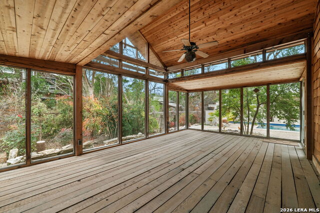 Image 33 of 47 For 123 Armour Pl