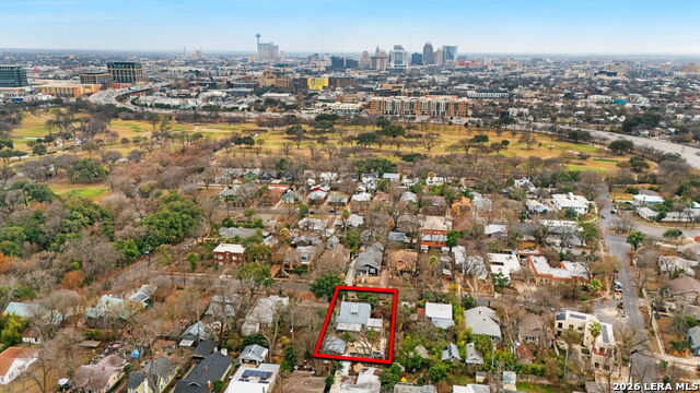 Image 44 of 47 For 123 Armour Pl